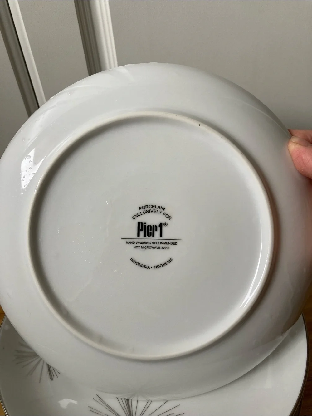 Pier 1 Atomic Starburst White Silver Porcelain MCM Style 6 Salad Dessert Plates